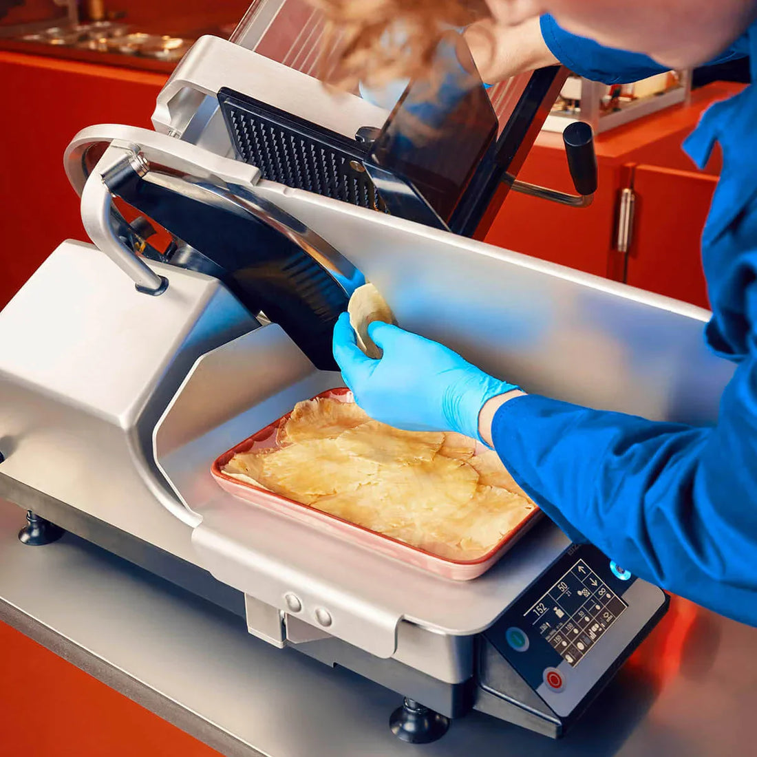 How to Choose the Right Commercial Meat Slicer for Your Business
